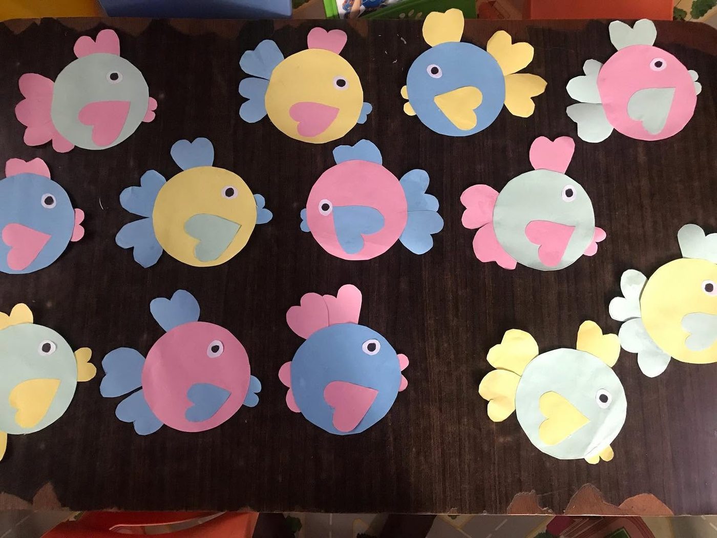 Paper craft fish made by Seraphic Kidz preschoolers